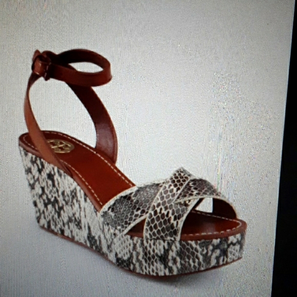 Tory Burch Shoes - Tory Burch  Cathleen  Sbakeskim Leather  Wedge  Sandals  .Size 10